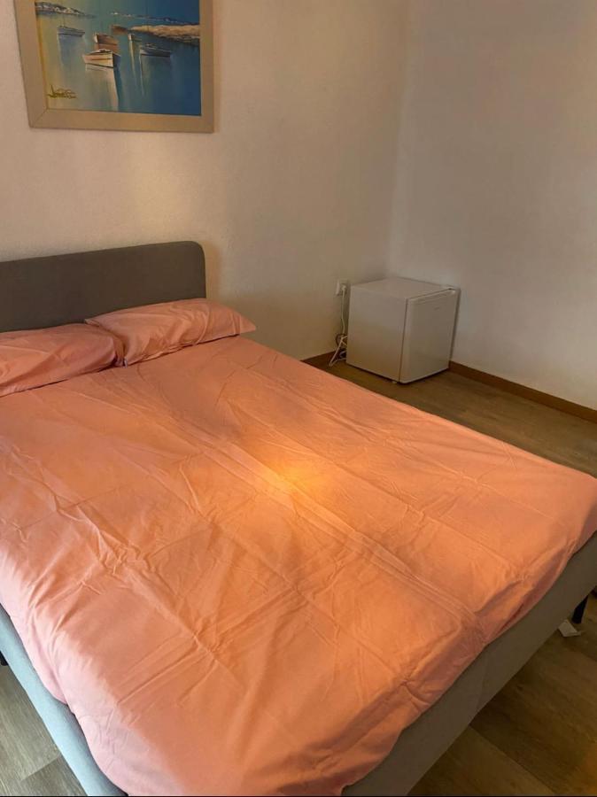 Apartamento De Habitaciones Privadas En El Centro De Μάλαγα Εξωτερικό φωτογραφία